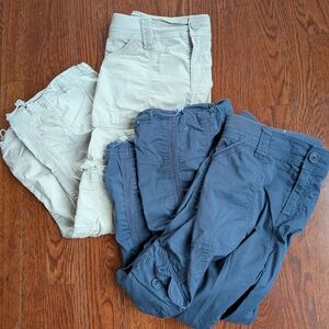 Style & Co Casual Cargo Pants Pair in Khaki & Blue Capri Length Runs Large